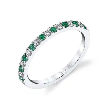 White Gold Classic Emerald & Diamond Wedding Band