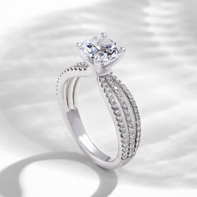 How to Clean an Engagement Ring: Tips and Tricks for Sparkling Diamonds