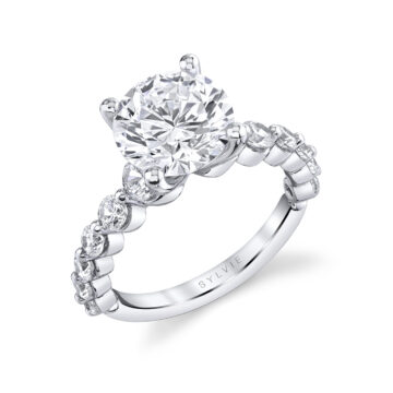 Round Cut Single Prong Diamond Engagement Ring - Cleo