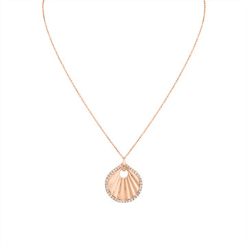 Yellow Gold Linéaire Sculpted Shell Diamond Pendant