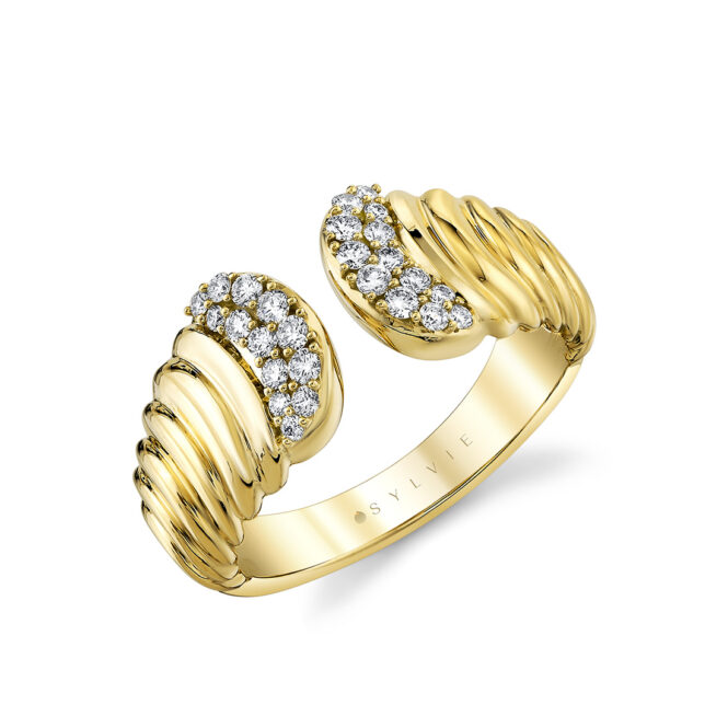 yellow gold scalloped open diamond ring