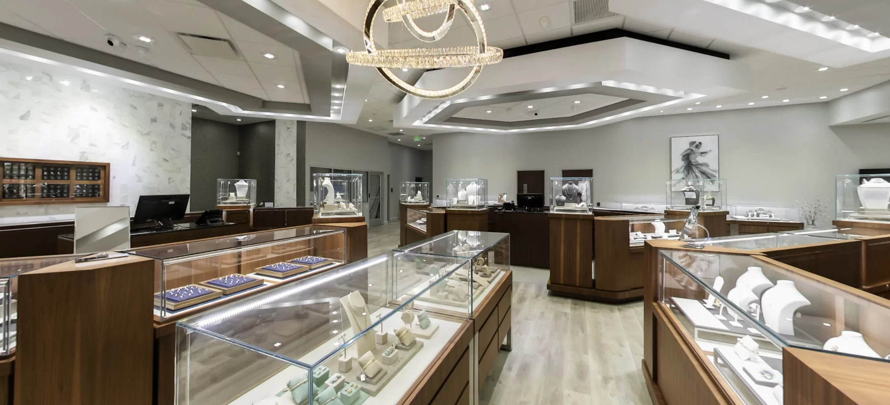 International Diamond Center – Naples