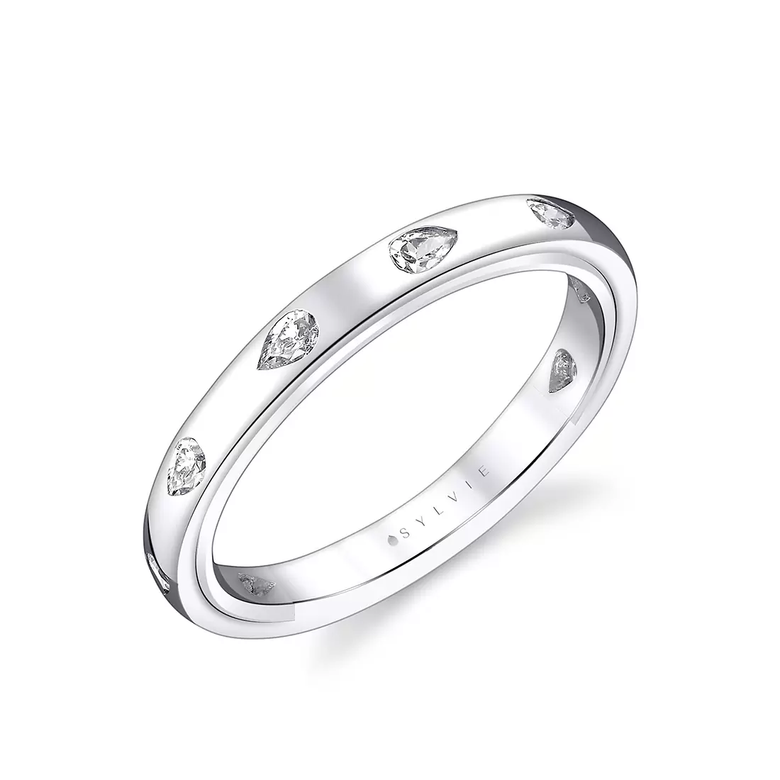 flush set pear wedding ring